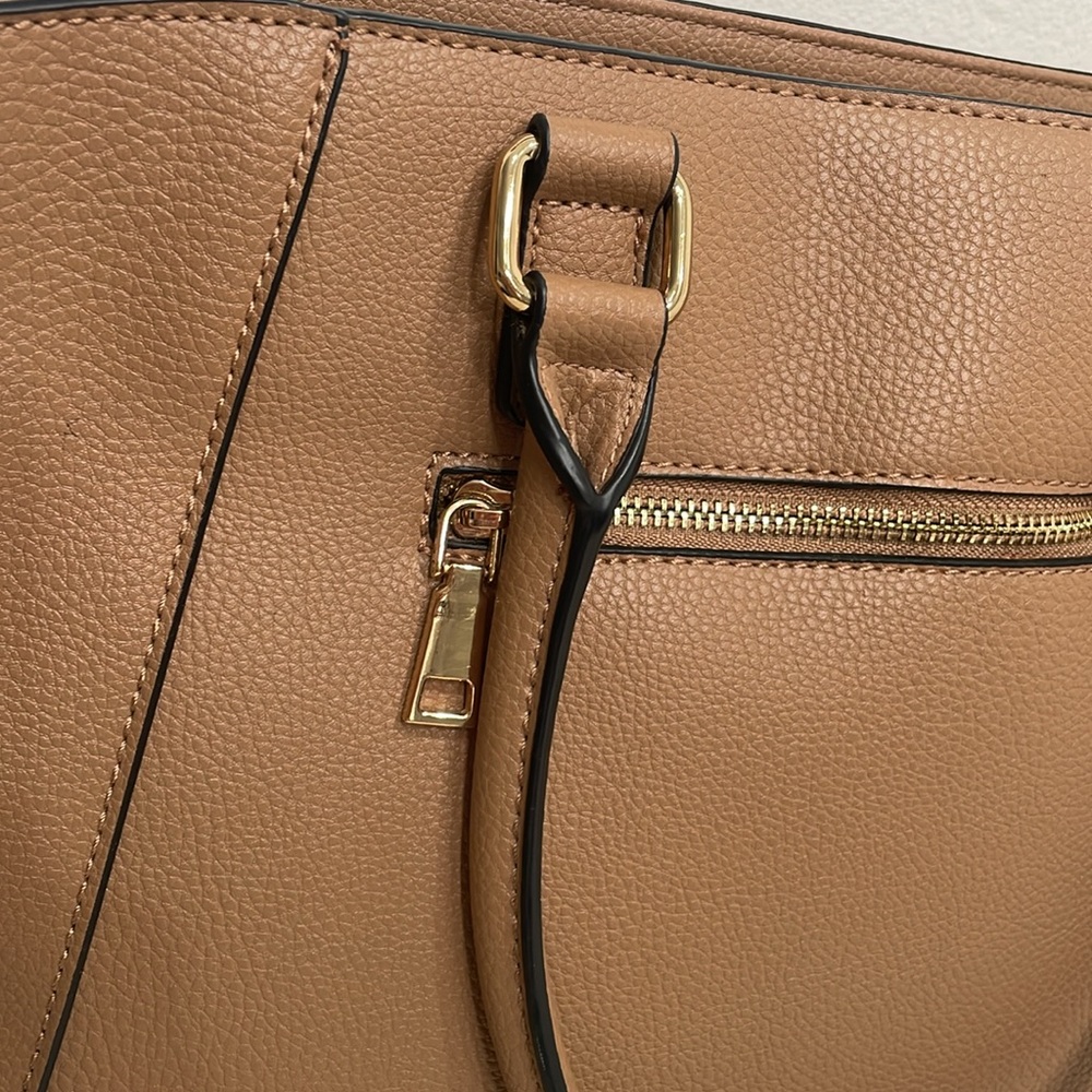 G.H BASS & CO Bag - Picture 6 of 14